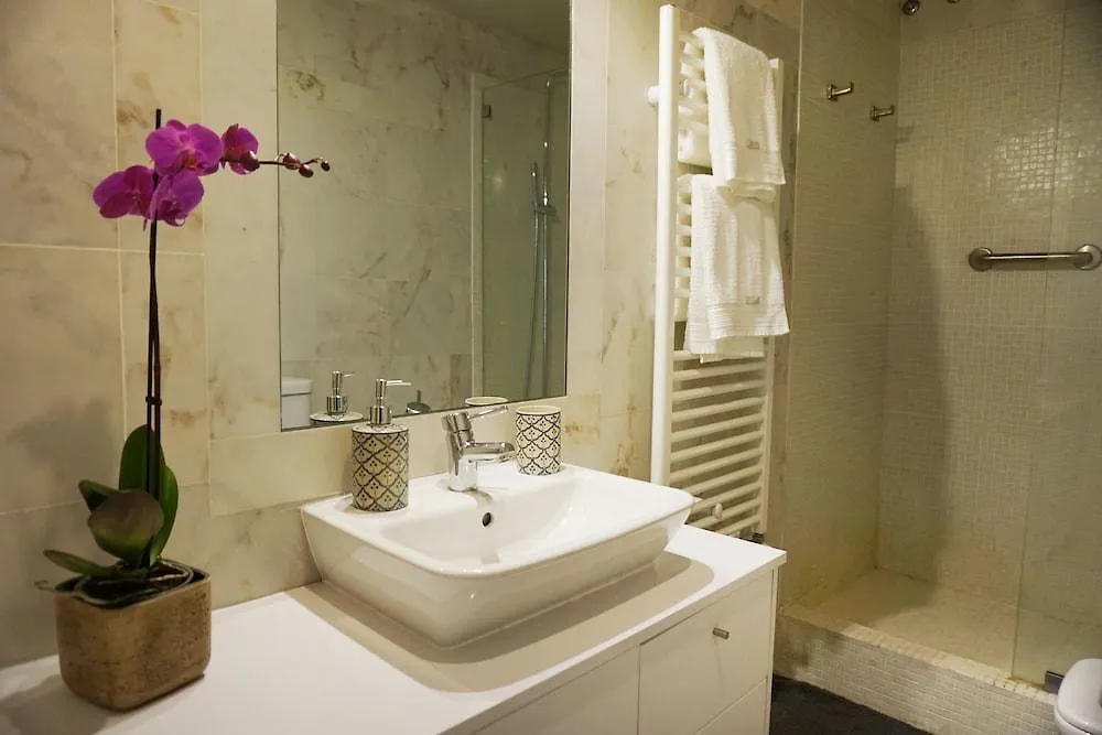 The Bonsai Apartment At Glamorous Chiado Lisboa Lissabon
